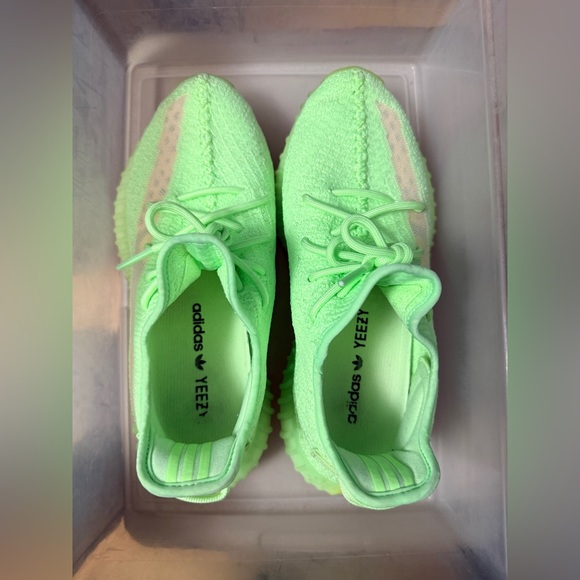 Adidas Yeezy Boost 350 v2 GID Glow men’s size 7.5.